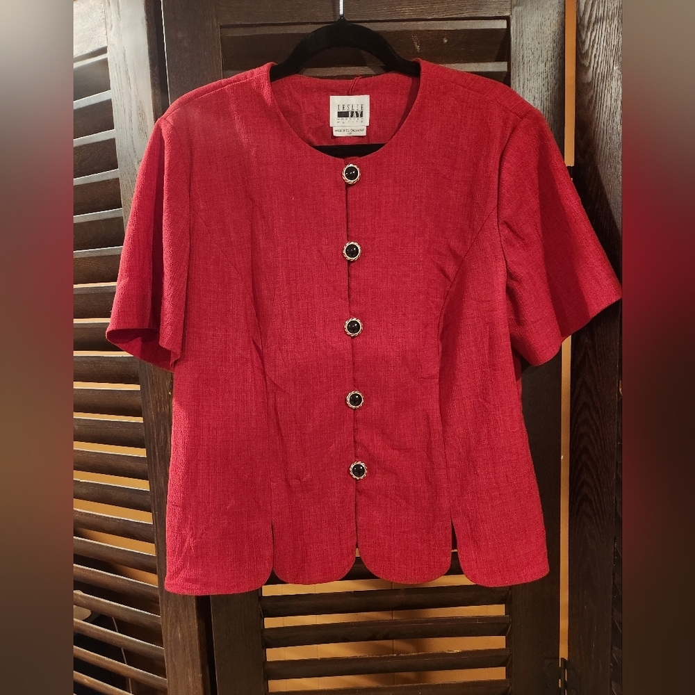 Leslie Fay Red Blazer with Button Detail - Picture 1 of 3